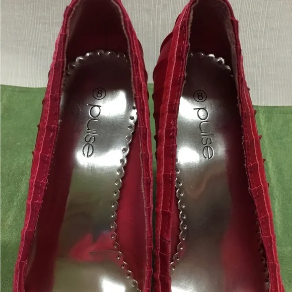 Pulse New Darling Hot Pink Color Heels - Picture 2 of 9